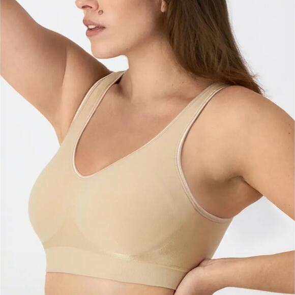 NWT Bali Comfort Revolution Wireless Non-Padded Seamless Bra - Nude (Medium) - Picture 3 of 12